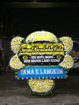 Papan Bunga Duka di Kota Bambu Utara